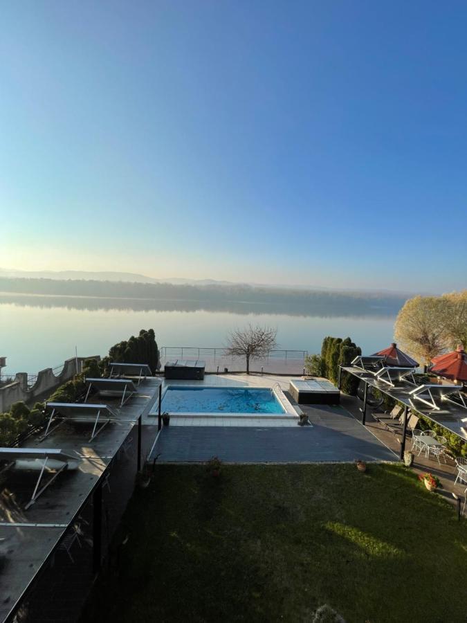 Guest House Panorama Aqualux With Free Parking Новий Сад Екстер'єр фото