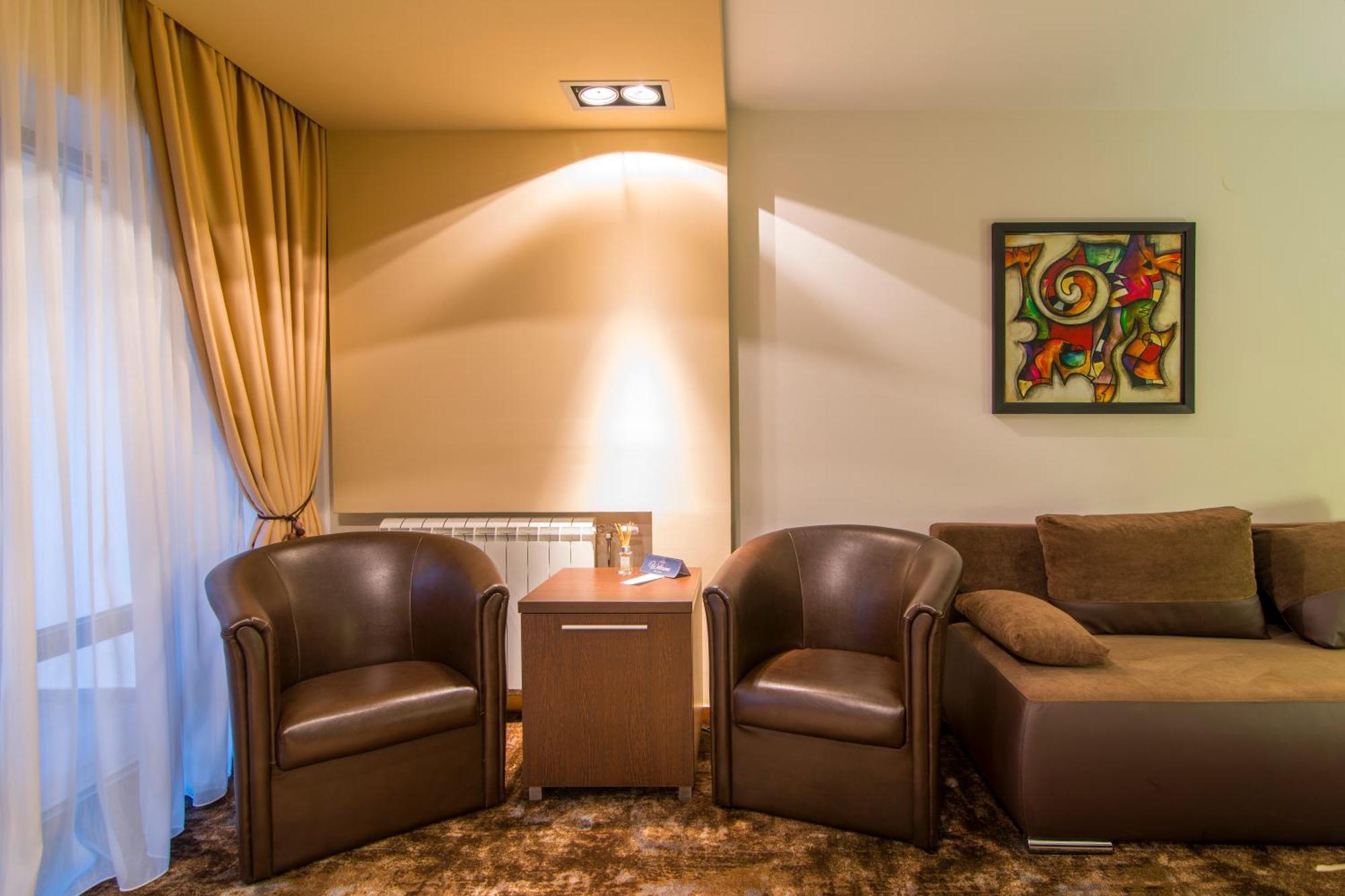 Guest House Panorama Aqualux With Free Parking Новий Сад Номер фото