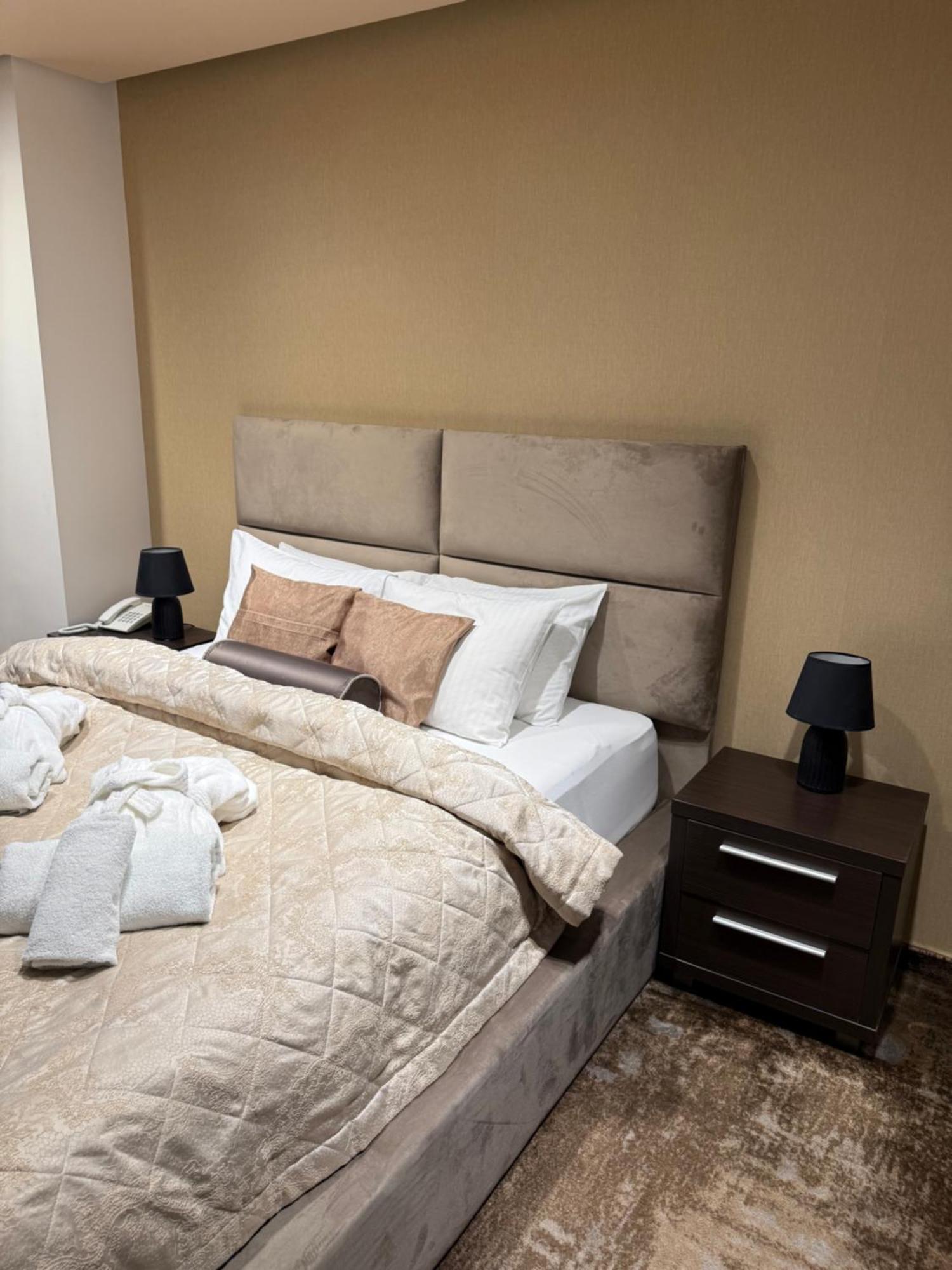 Guest House Panorama Aqualux With Free Parking Новий Сад Екстер'єр фото