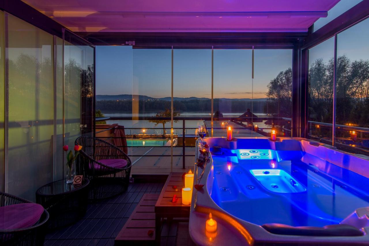 Guest House Panorama Aqualux With Free Parking Новий Сад Екстер'єр фото