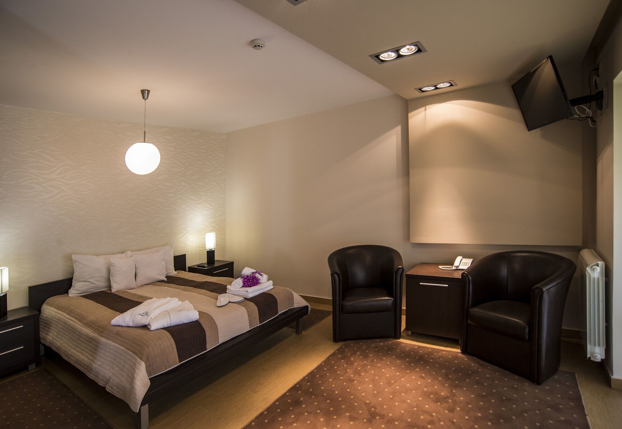 Guest House Panorama Aqualux With Free Parking Новий Сад Екстер'єр фото